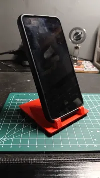 Support téléphone Gridfinity 2x2 — photo 4