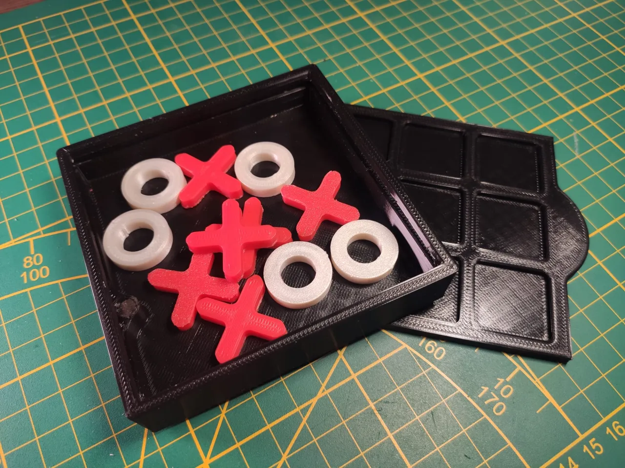 Tic Tac Toe travel view 3