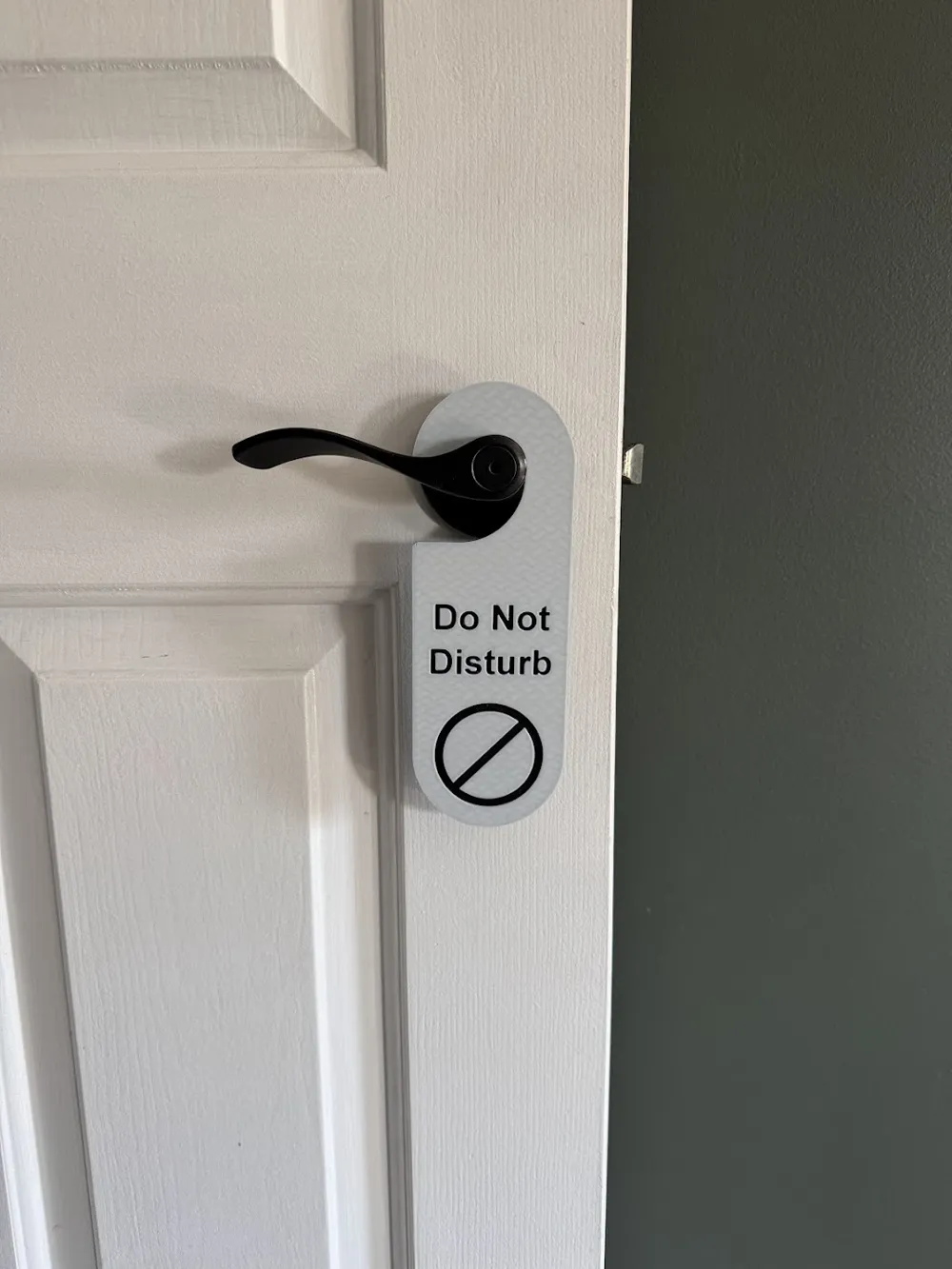 Do Not Disturb Door Hanger - Free 3D Print Model - MakerWorld