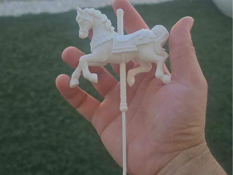 Tapa o cubierta: Cavalinho de Carrossel – Topo para Bolo. Referencia del modelo original.