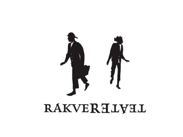 Rakvere Theatre earring