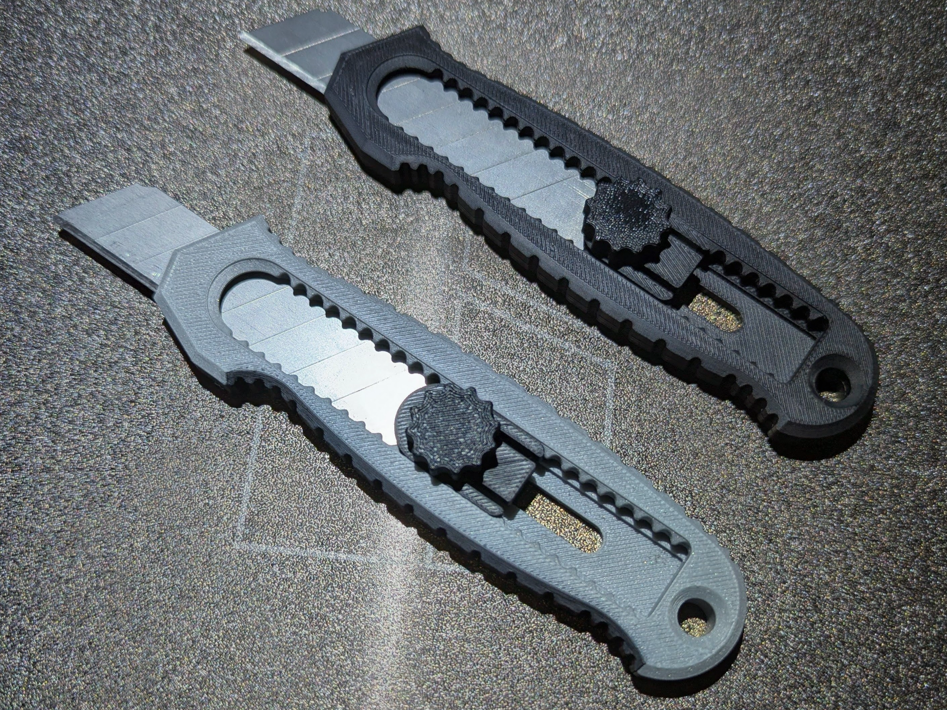 Utility Knife, Box Cutter for 18mm snap off blade 