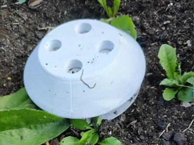Dual-Use Slug Trap – Beer & Bait Compatible