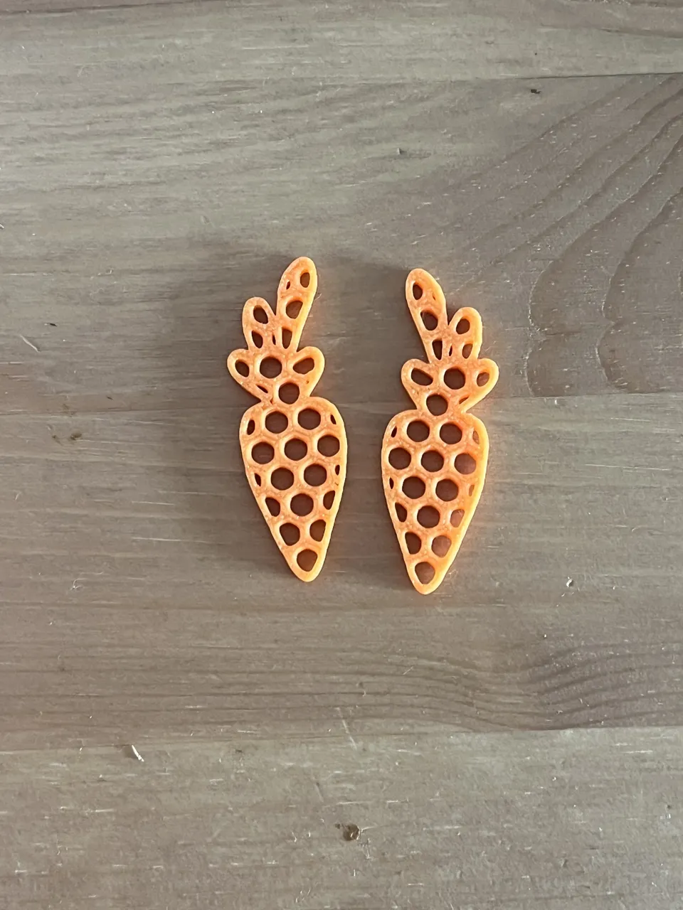 carrot earrings view 2