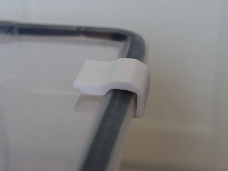 Clip for DIRK Box