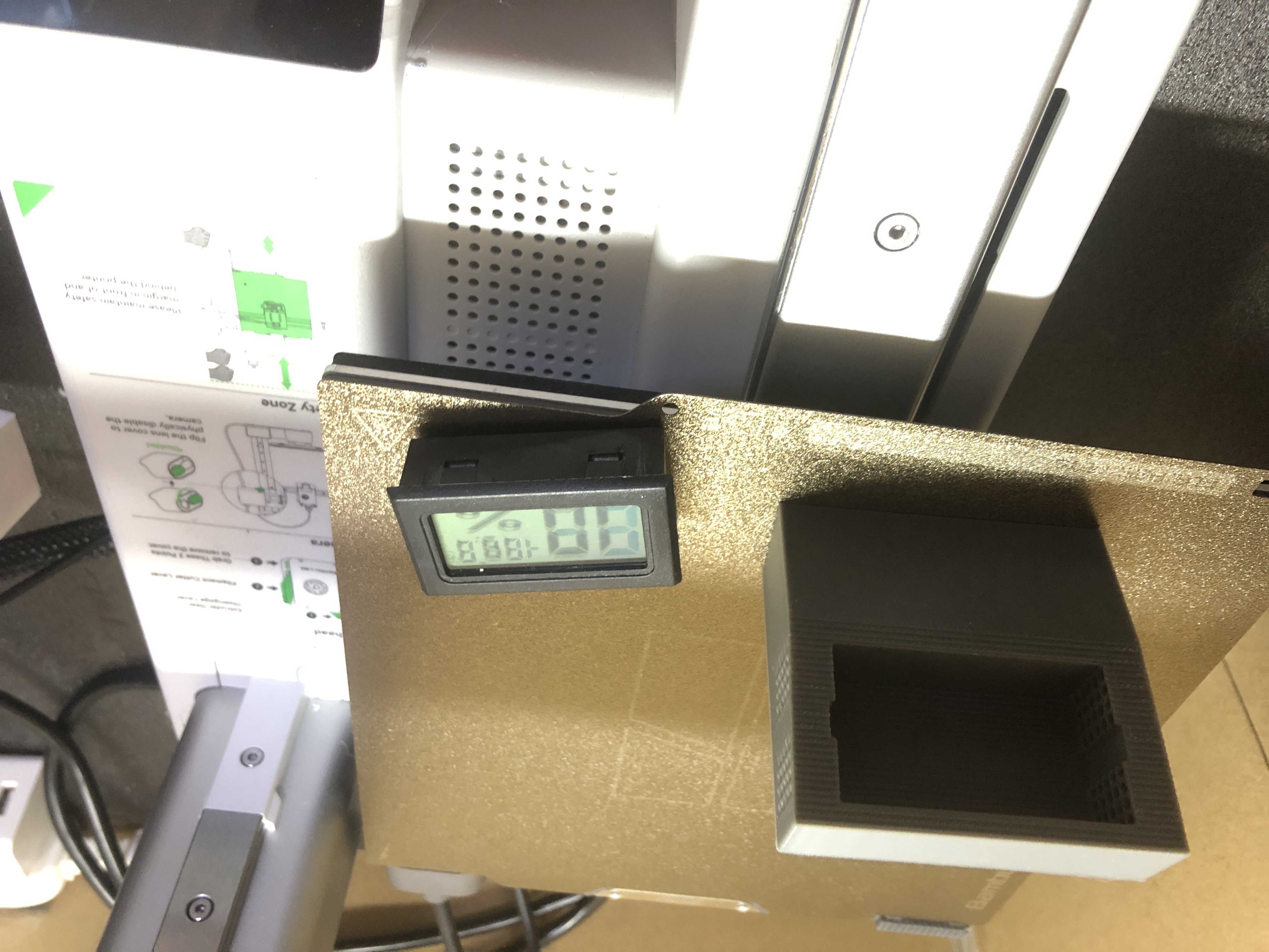 Miniatura 2 do modelo 3D 温度湿度計ホルダー　回転３６０度　仰角３６０度回転可能