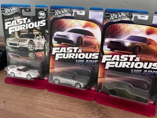 Mini HotWheels stand