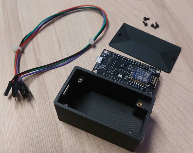 simple housing for NodeMCU v3 ESP8266
