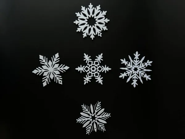 Flocon de neige décoratif 3D