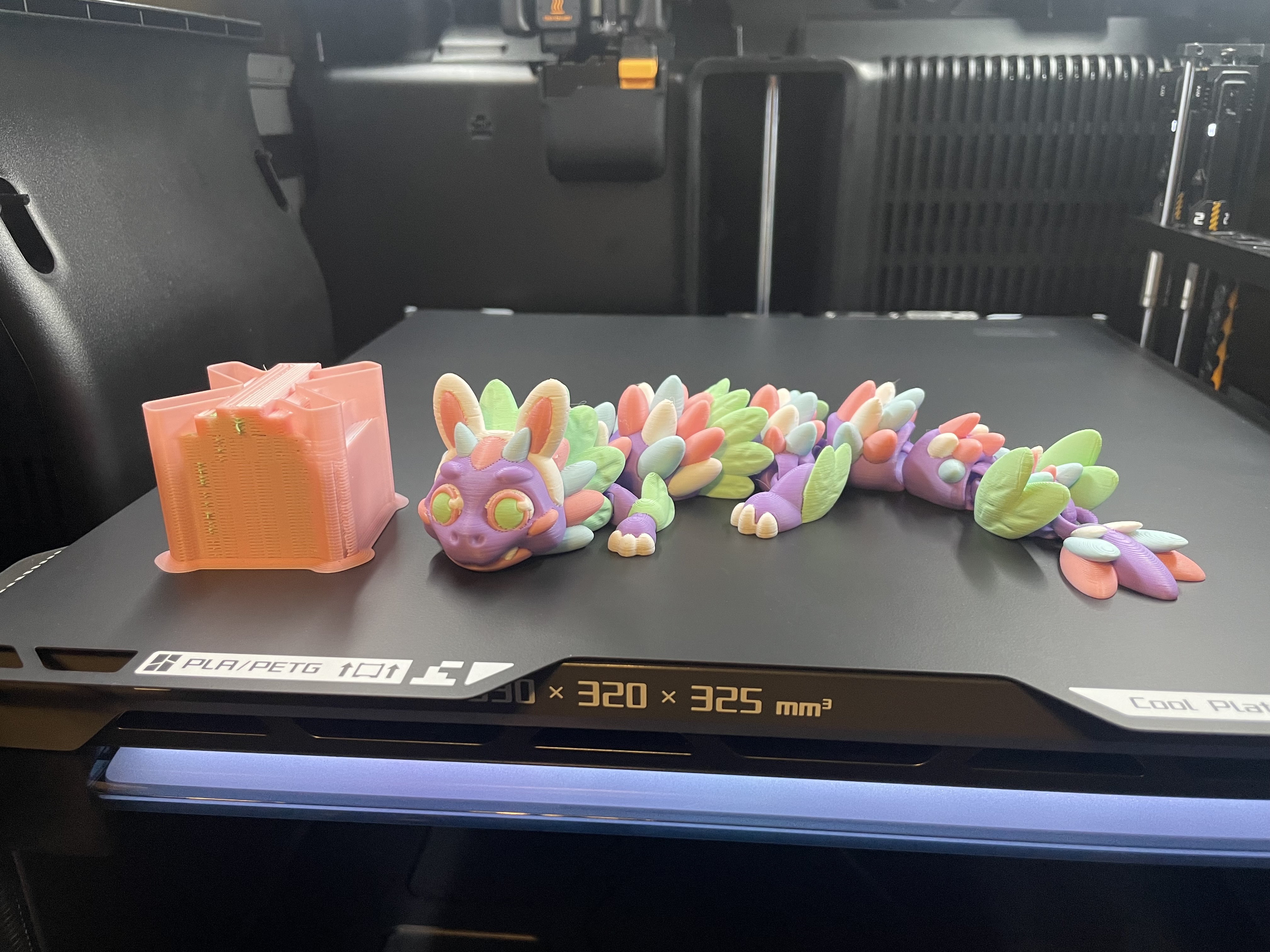 Miniatura 2 do modelo 3D Spring Easter Articulated Dragon Flexi