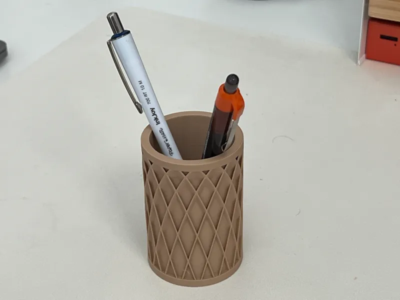 Lattice Pen Holder