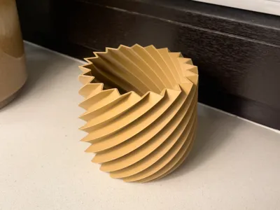 small spiral vase 