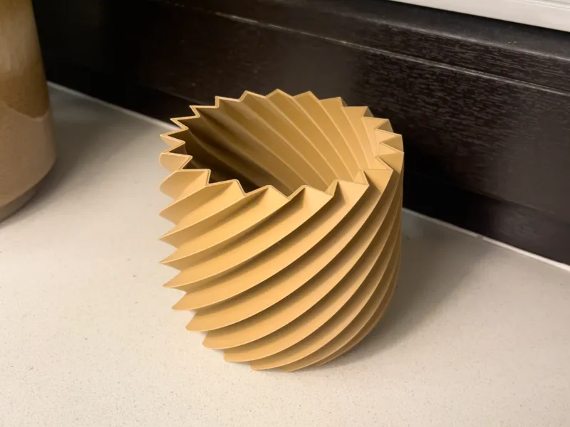small spiral vase 