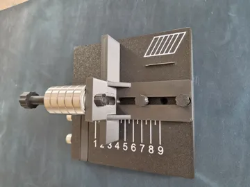 Modelo para impresión 3D: Verstellbare Schneidhilfe für Leder — vista de referencia 5