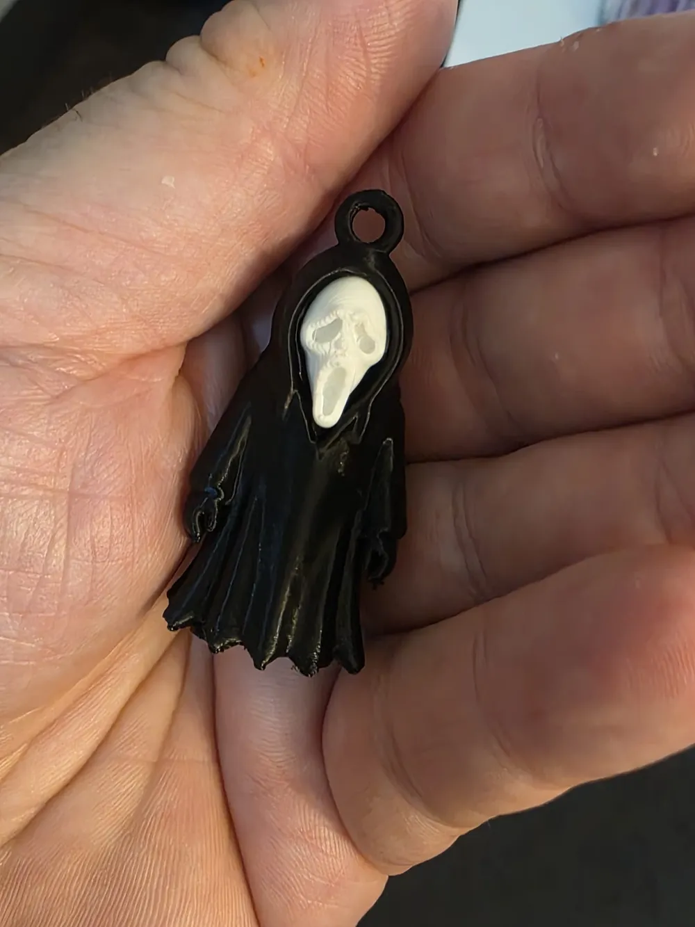 Ghost Face Keychain NoAMS - Free 3D Print Model - MakerWorld