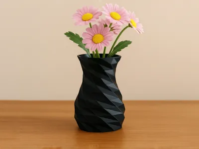 Vaso Low-Poly Nero – Design moderno