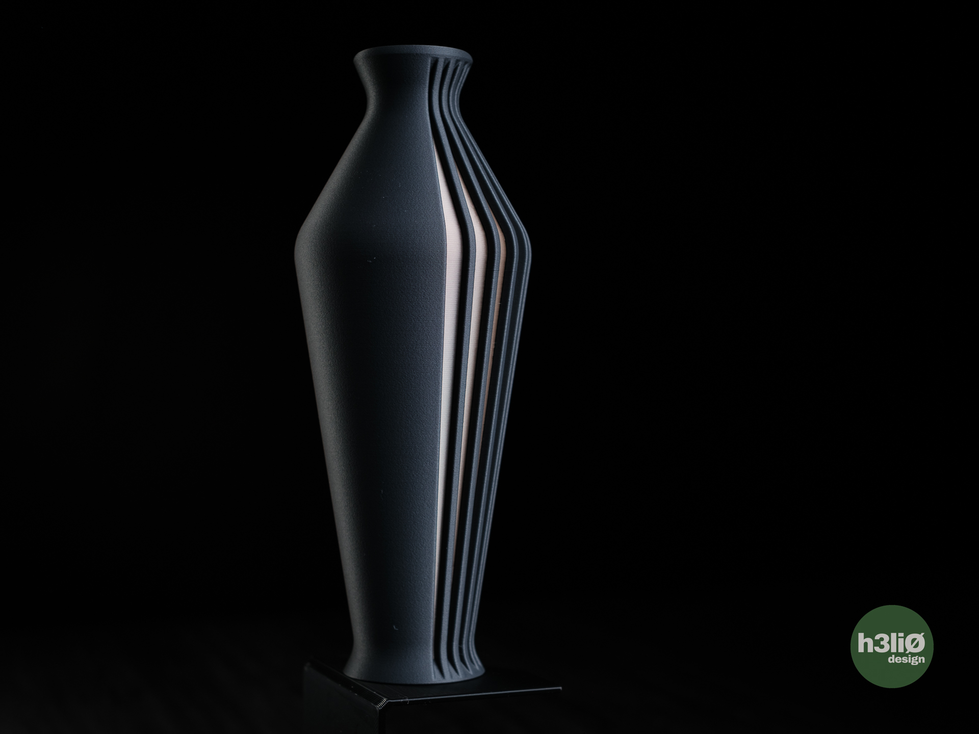 Miniatura 1 do modelo 3D evora • vase