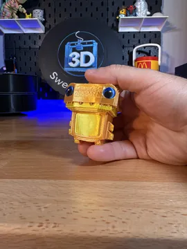 Estante o repisa: Fortnite Gold Klombo Sprite — vista de referencia 3