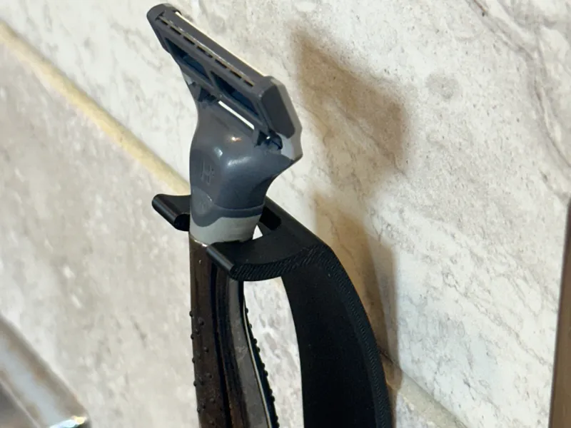 Razor holder - wall mount version