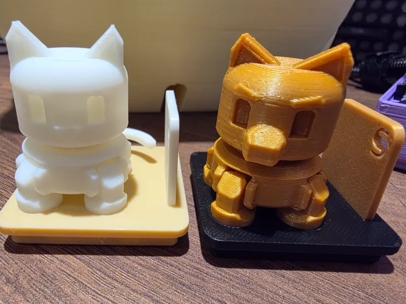 RoboCat gridfinity display stand