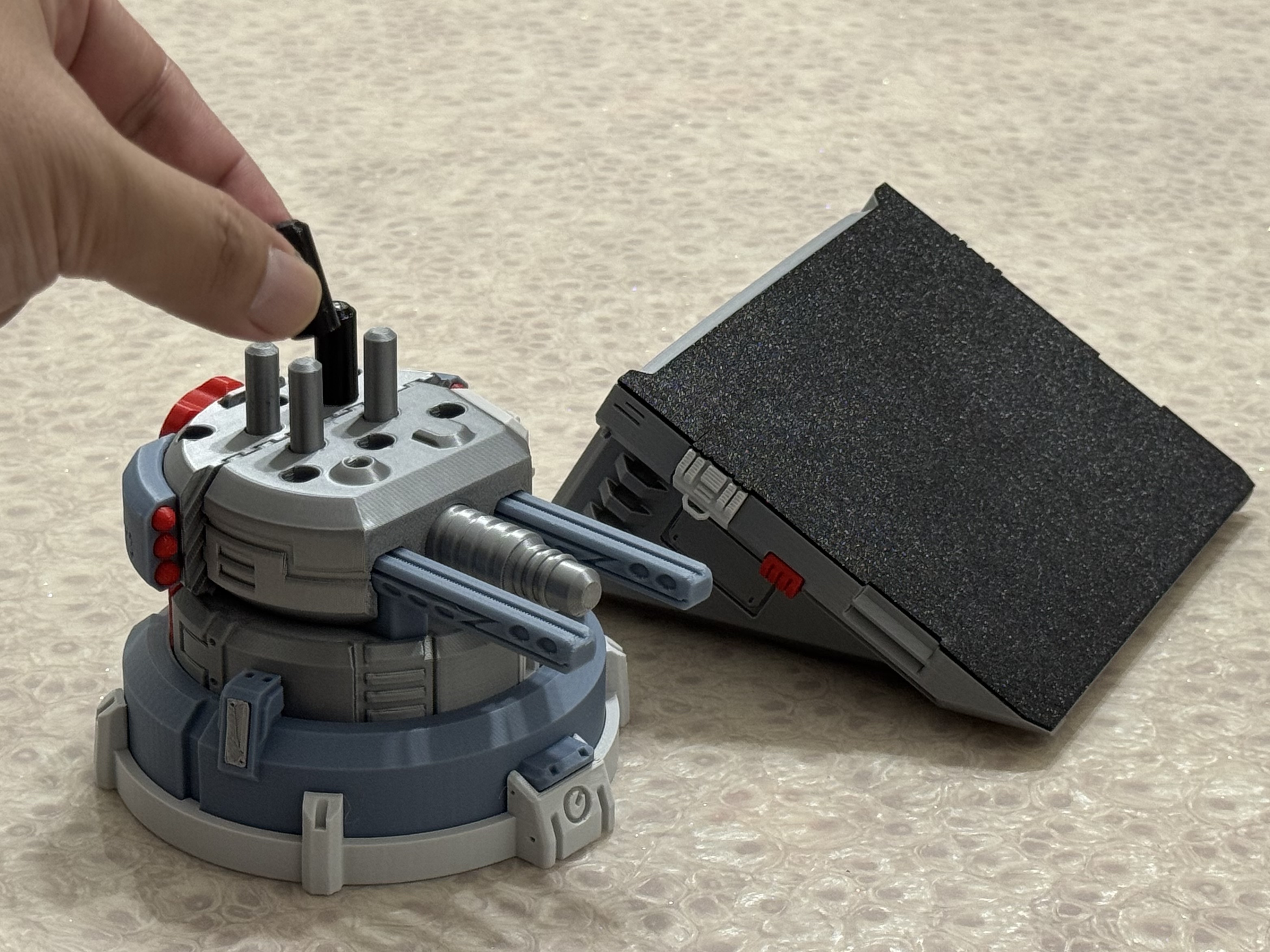 Miniatura 2 do modelo 3D 钢铁炮塔定向夹持手工台钳-模型木作涂装改造（定向角度保持360度旋转自动限位）