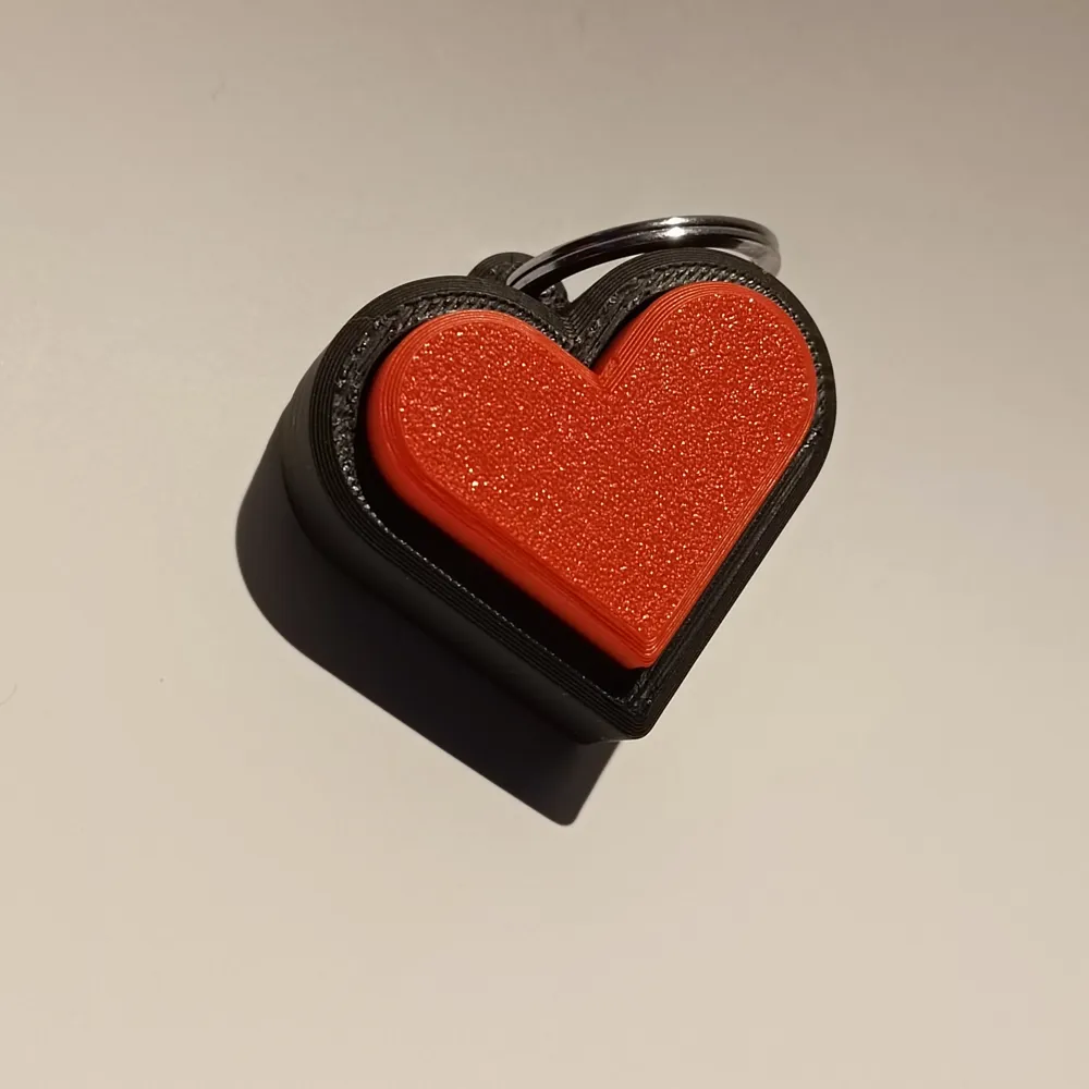 Heart keychain clicker - Free 3D Print Model - MakerWorld