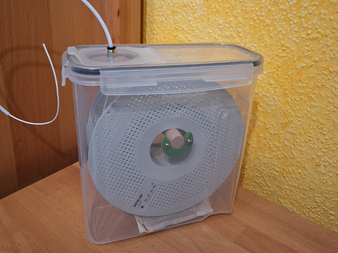 Filament Spool Holder for Storage Box (18 mm Rod)