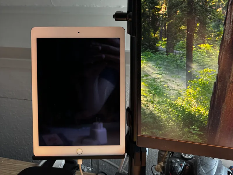 The monitor arm side-kick