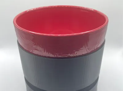 Ant-proof pet bowl riser with concealed moat 