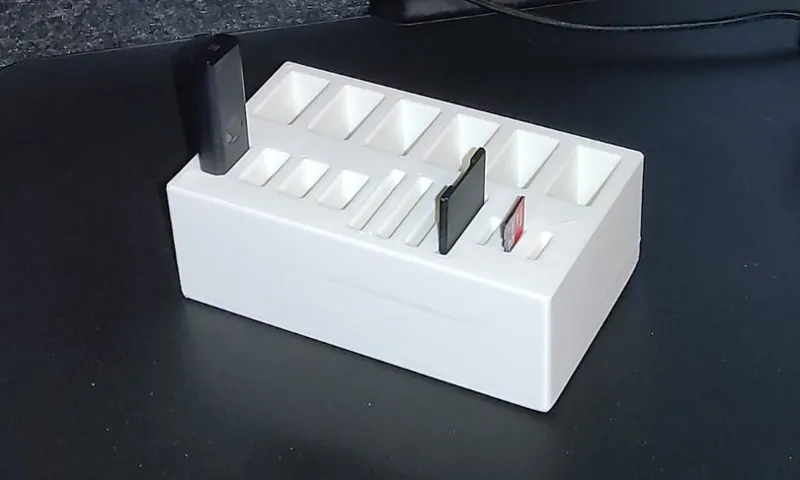 Desk USB Organizer (USB, SD, microSD/sim)