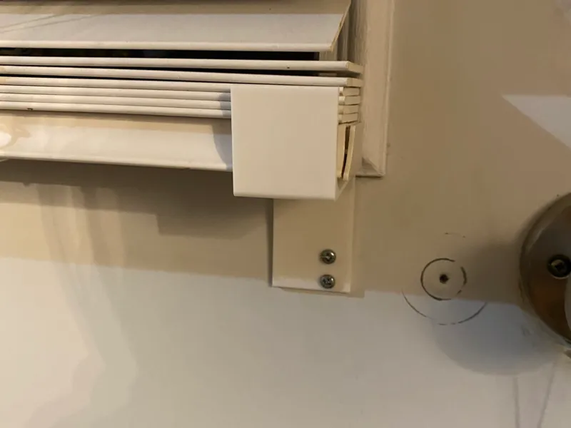 Door Blind Clip