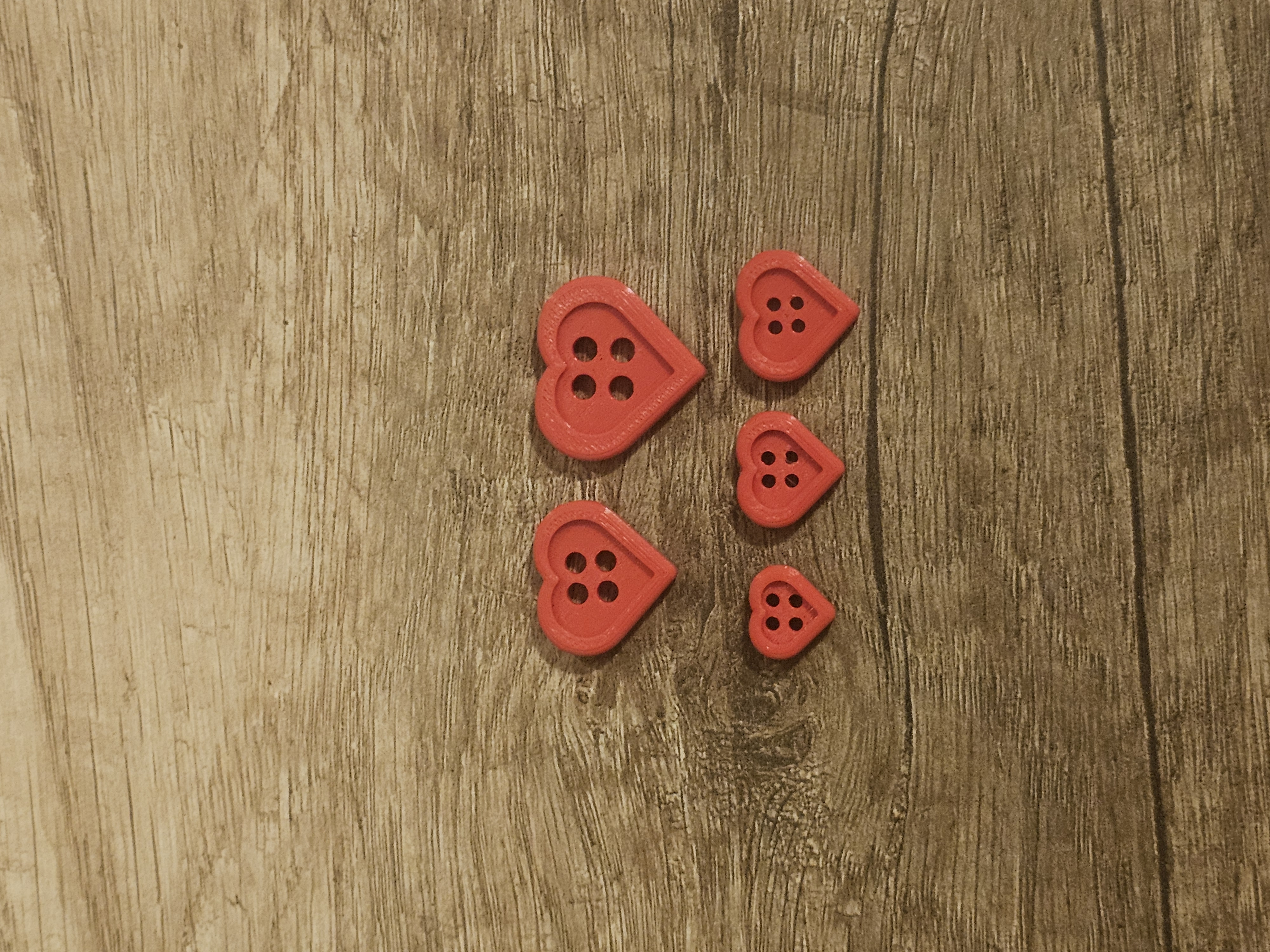 Miniatura 3 do modelo 3D Heart shaped button