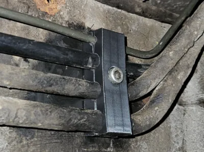Fuel/breake line clamps, hose mounting