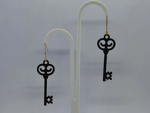 Aretes Llave del Tiempo