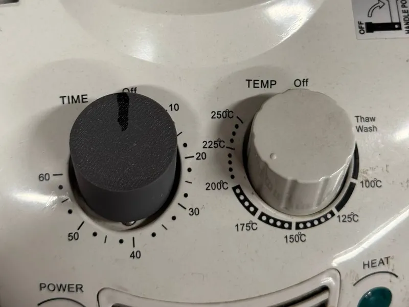 Halogen convection oven knob