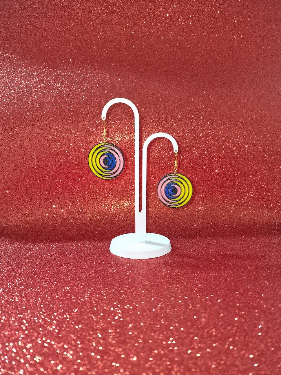 Color circle earrings view 3