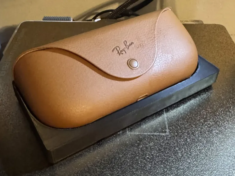 meta wayfarer leather case holder