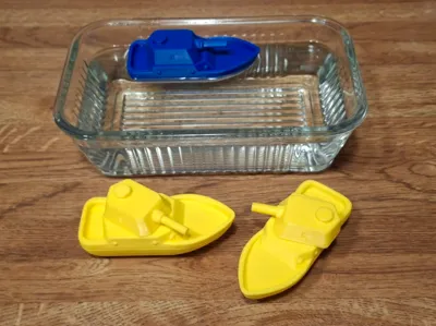 Miniature Floating Tank - Shtank