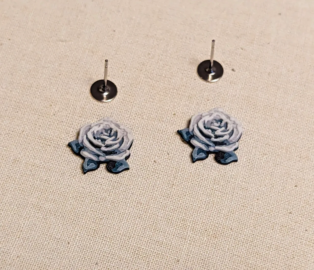 Rose earrings view 3