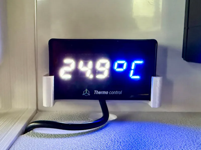 Reef Factory Displayhalter / display holder