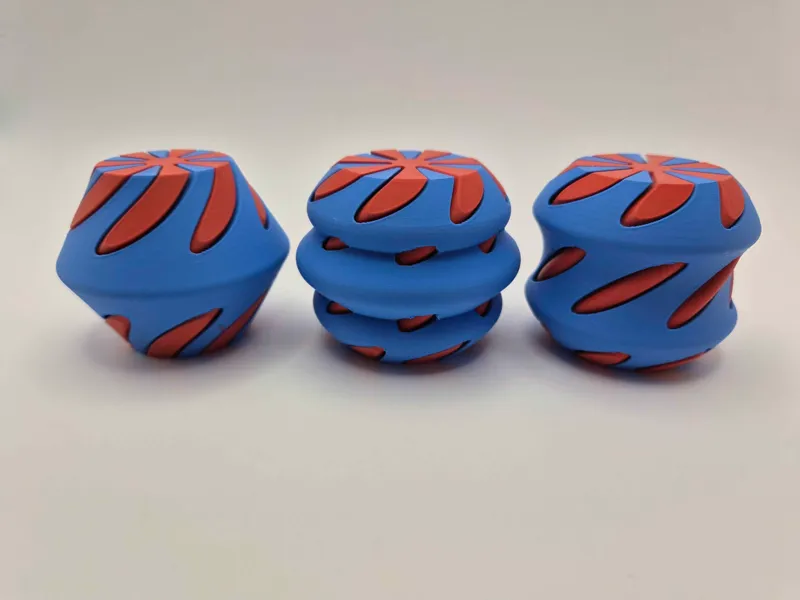 Capsule sized Infinite Pass Thru Fidgets