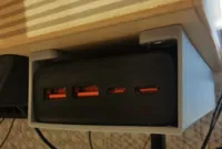 Support sous bureau pour batterie Baseus 65W — photo 1
