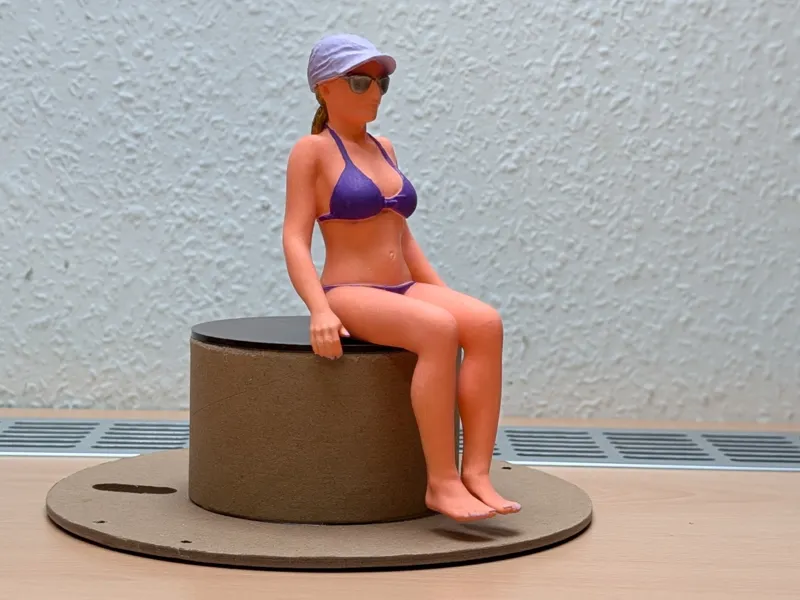 Beach Edition Mog" Co-Pilot – Figure for Unimog
