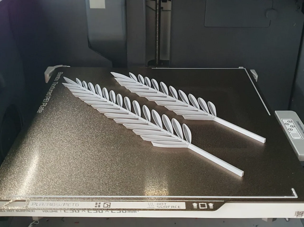Modern Feather Decoration view 3