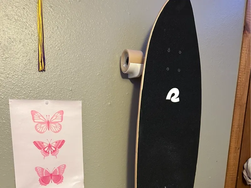 Minimalist Longboard / Skateboard Wall Mount