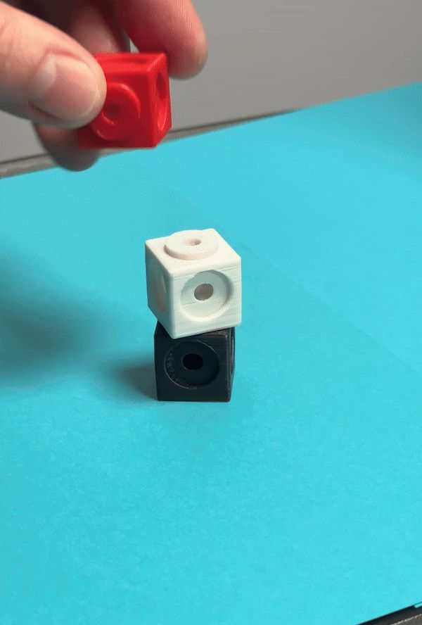 https://makerworld.bblmw.com/makerworld/model/US4f7b992ba96428/design/2024-09-18_502bc43077e93.gif