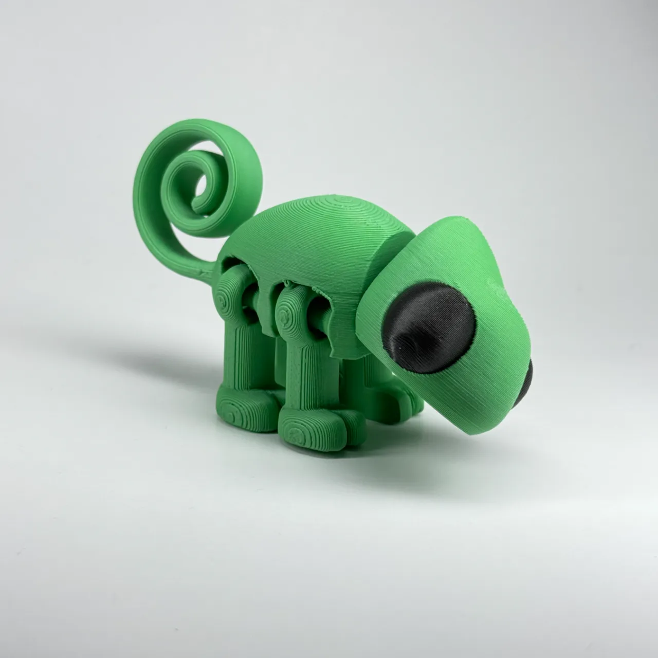 Articulated Chameleon! view 2