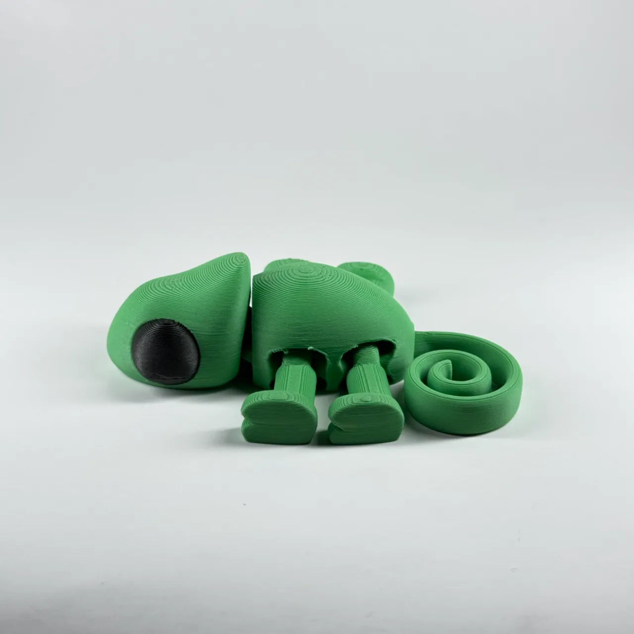 Articulated Chameleon! view 4