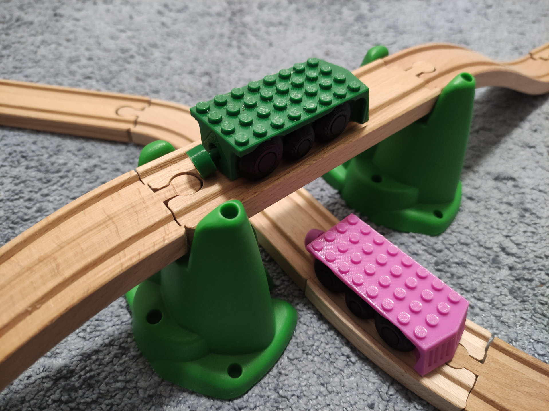 Brio train base with classic pins