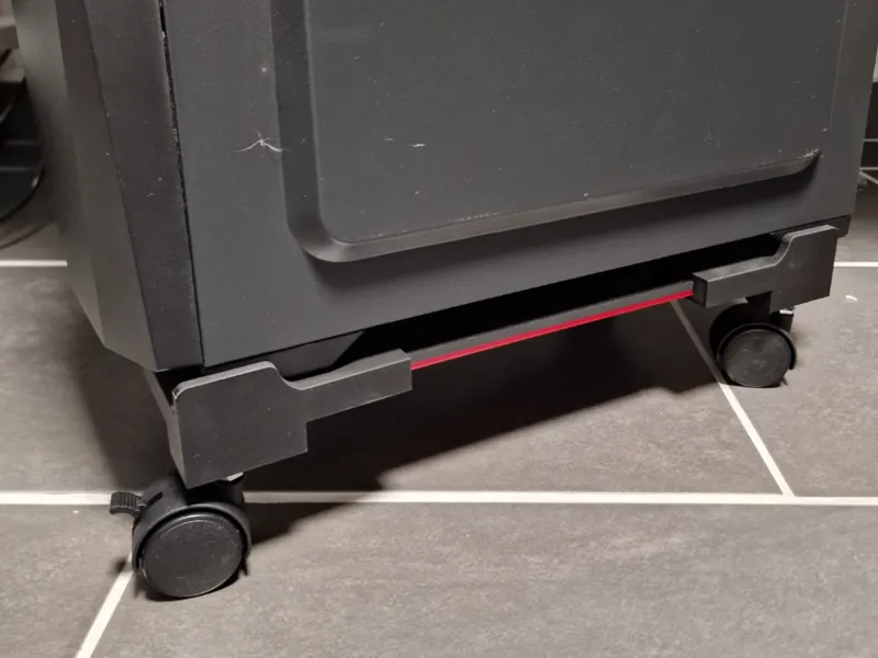 UNIVERSAL PC STAND 